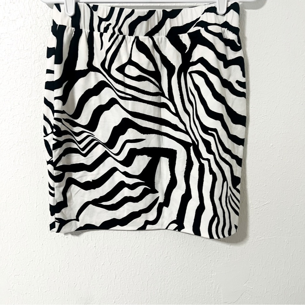 Fashion Nova Women’s XL Wild Wild Love Zebra Print Mini Pencil Skirt  Casual EUC